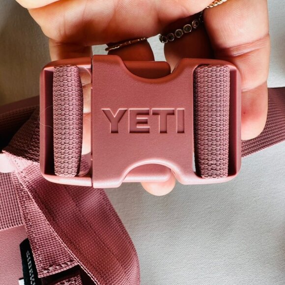 YETI Sidekick Dry 3L Sand Stone Pink Waterproof Case with strap - Picture 8 of 10